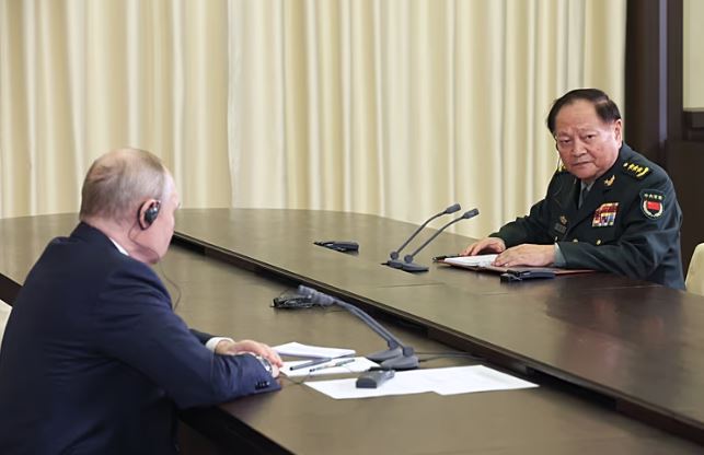 ژانگ یوکسیا - ولادیمیر پوتین